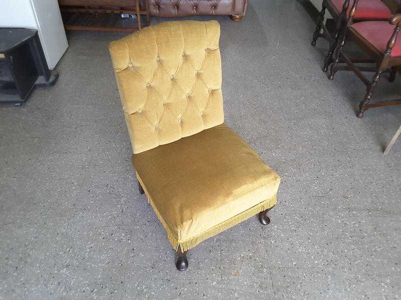 Button Back Bedroom Chair For Reupholstery Project - Local Delivery Now ONLY 19