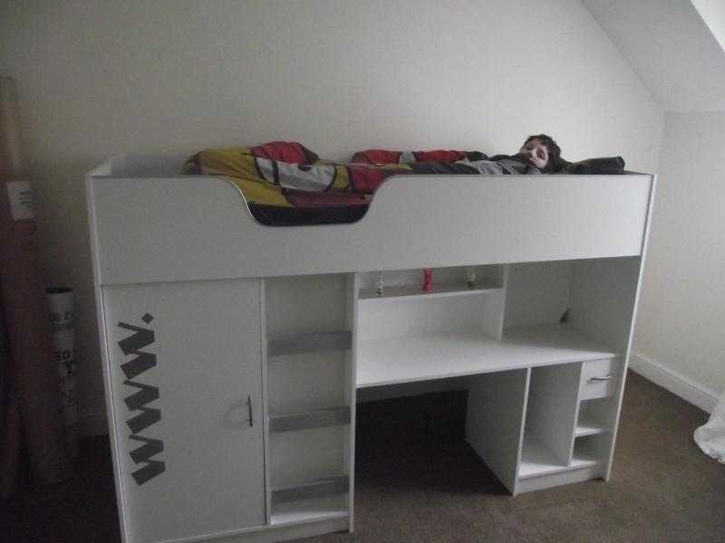 CABIN BED