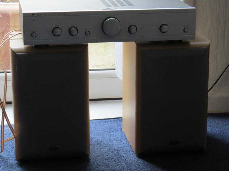 CAMBRIDGE AMPLIFIER AND SPEAKERS