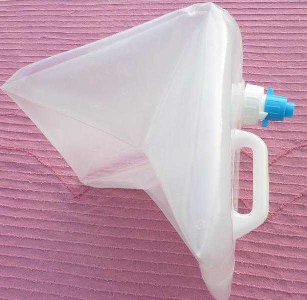 Camping collapsible water container  carrier