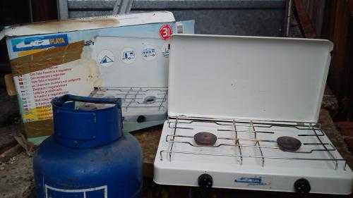 Camping cooker