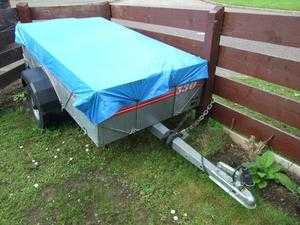 Camping trailer