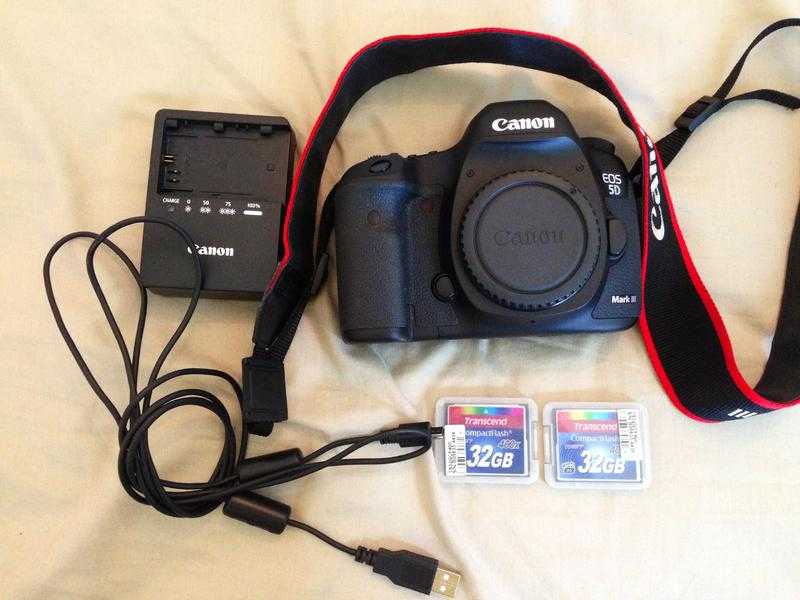 Canon 5D Mark III Body (Shutter count 2231)  Compact Flash (32GB  2)