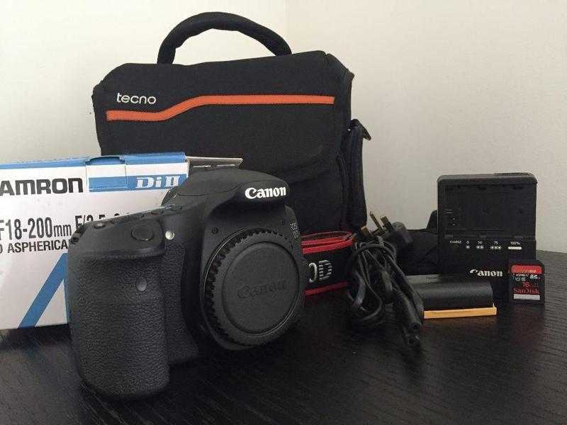 Canon 60D With Lens  In Pristine Condition