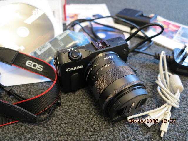 CANON DIGITAL CAMERA EOSM 18-55MM