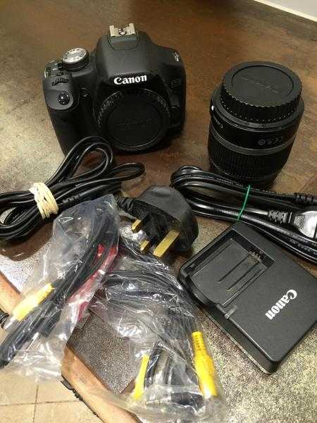 Canon EOS 500D Camera and Lens - HARDLY USED