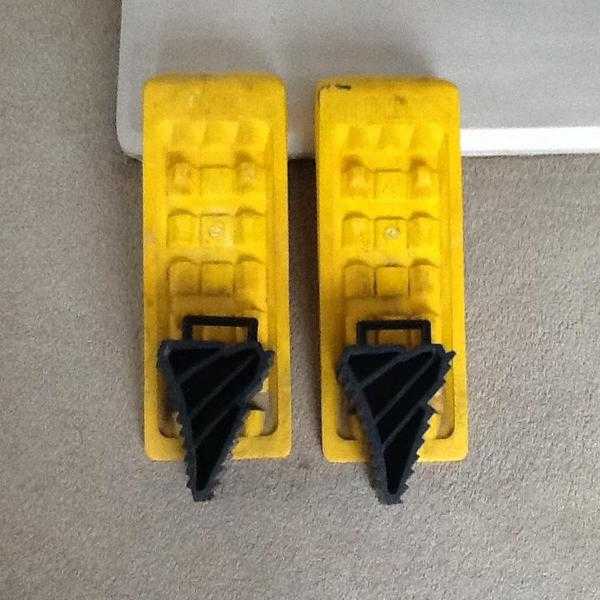 Caravan Wheel Ramps amp Chocks