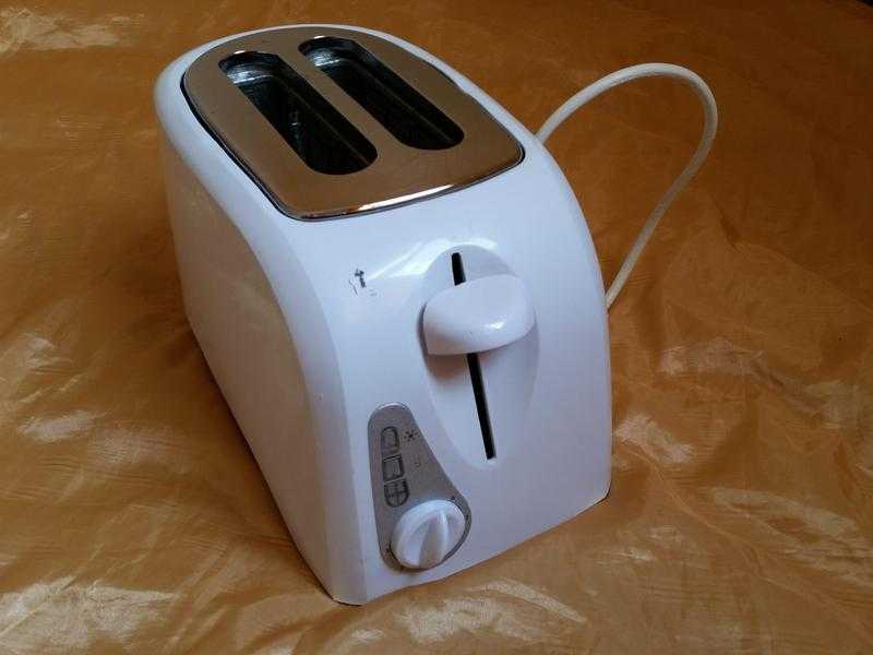 Carlton toaster