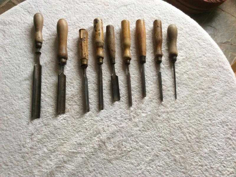 Carpenters wood turning chisels