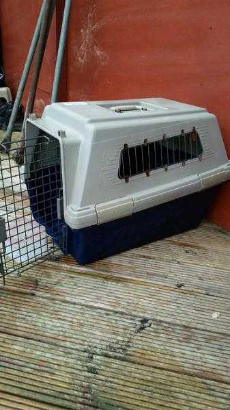 Cat transporting crate