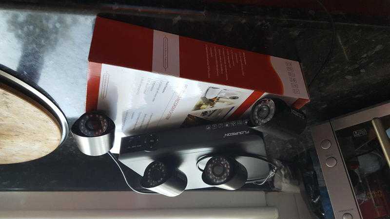 CCTV COLOUR CAMERAS 4 WITH FULL RECORDING CAPABILITY (BRAND NEW IN BOX COMPLETE SYSTEM)