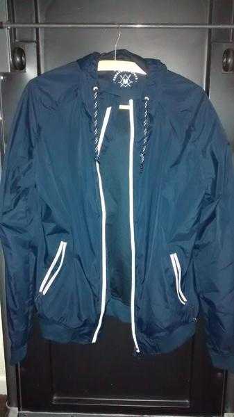 Cedarwood State Jacket with hood - Size Medium