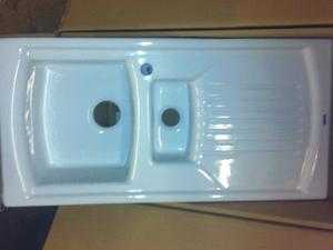 ceramic sink with drainer