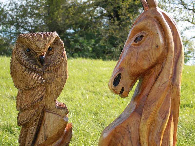 CHAINSAW CARVINGS WOOD SCULPTURES GR8 GIFTS