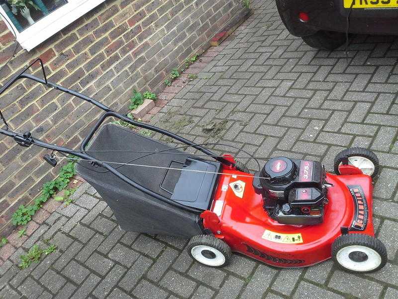 champion 3.75 sprint petrol lawnmower