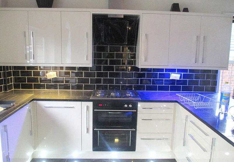 Chapeltown Tiling Sheffield Kitchen Bathroom Tiler Regrouting Sealing Tile Fitting Fitter