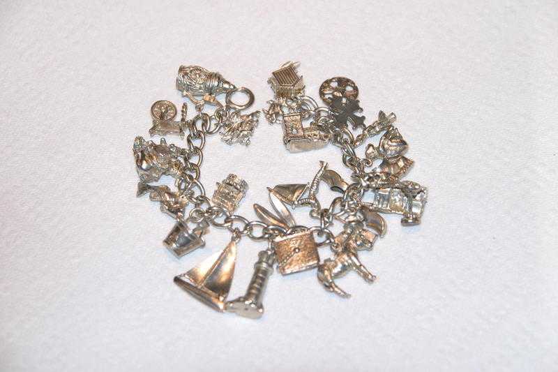 Charm Bracelet plus Charms