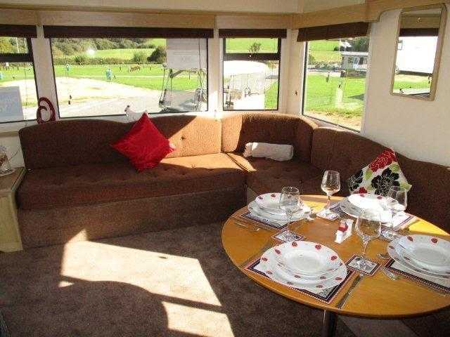 Cheap static caravan 2 bedroom THORNESS BAY ISLE OF WIGHT