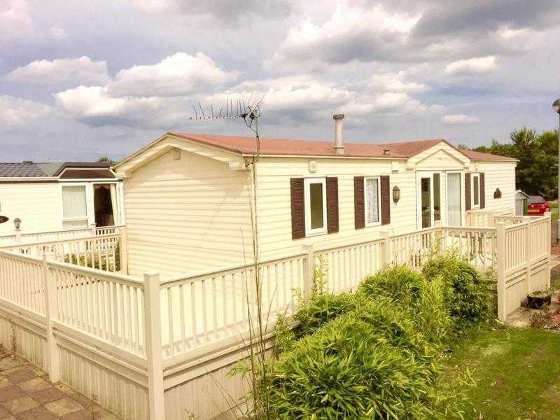 Cheap static caravan for sale in Skegness near Ingoldmells with decking