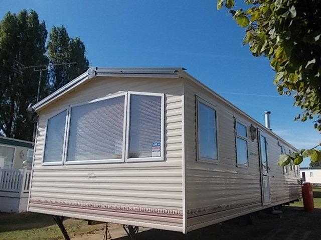 Cheap static caravan for sale on Mersea Island