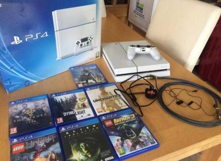 Cheap white ps4  7 games (collection only)