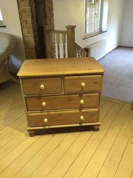 Chest of 4 x Drawers