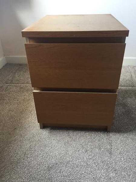 Chest of drawers and 2 bedside tables