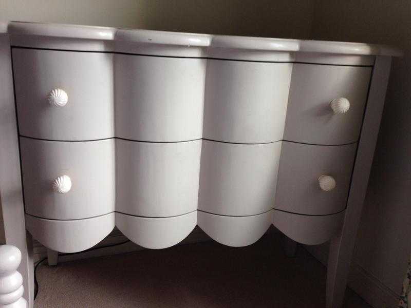 CHEST OF DRAWERS - UNUSUAL AND PRETTY