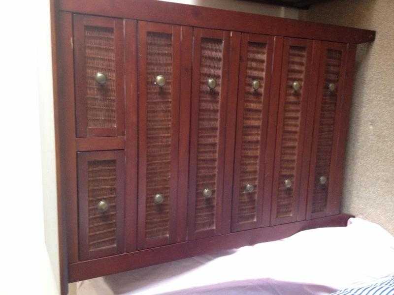 Chest of drawers with 2 bedside cabinets