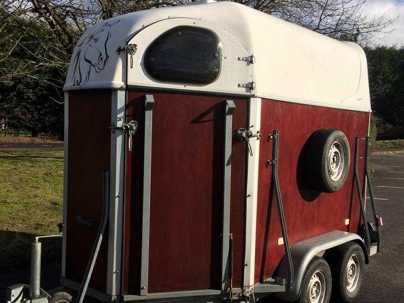 Cheval liberte double horse trailer