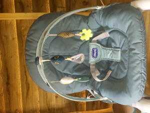 Chicco baby bouncerseat