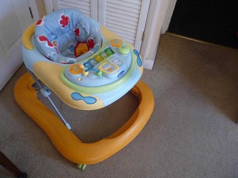 Chicco Baby walker