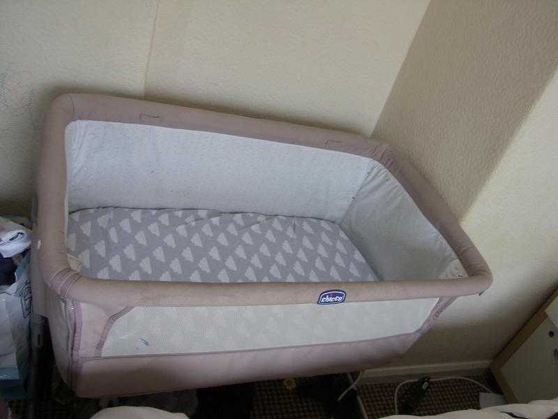 Chicco crib baby side bed