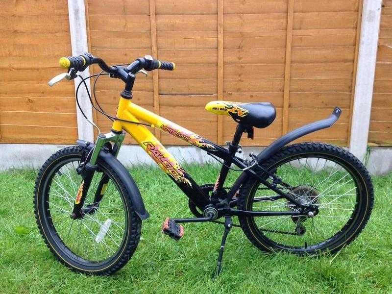 Child039s hotrod bike with 20quot wheels and 5 speed shimano gears