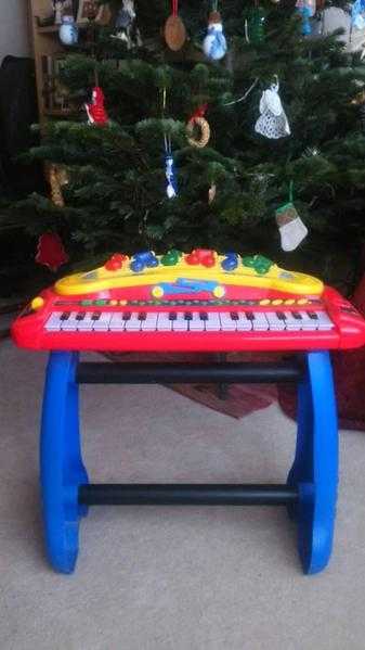 Child039s toy piano