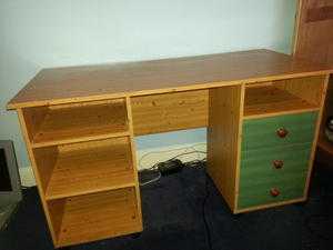 Childrens Desk