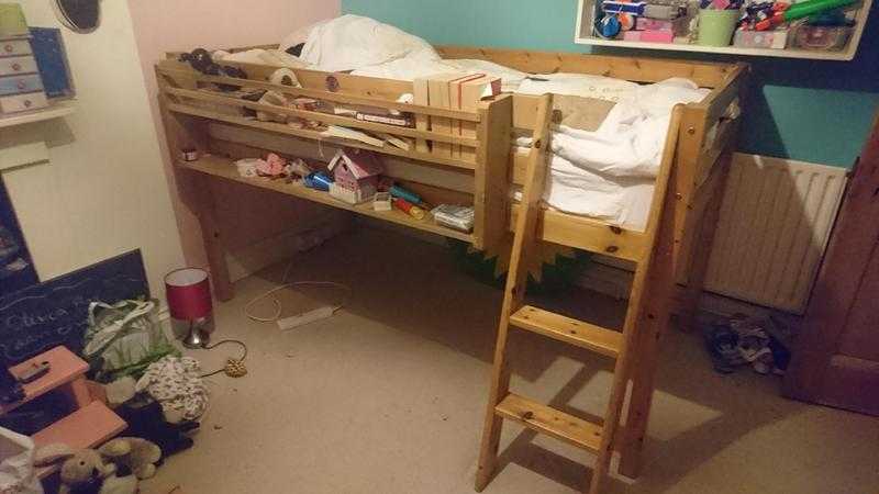 Childs raised bed frame