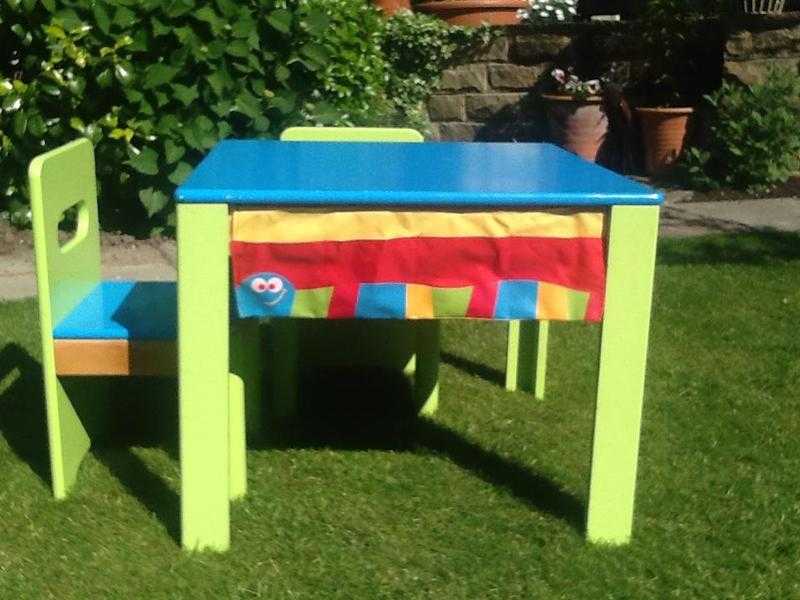 Childs table and chairs