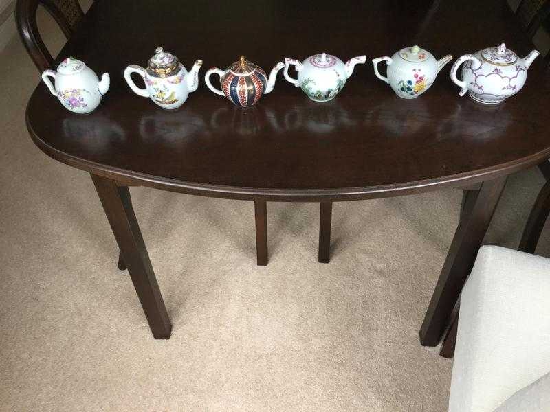 China miniture teapots