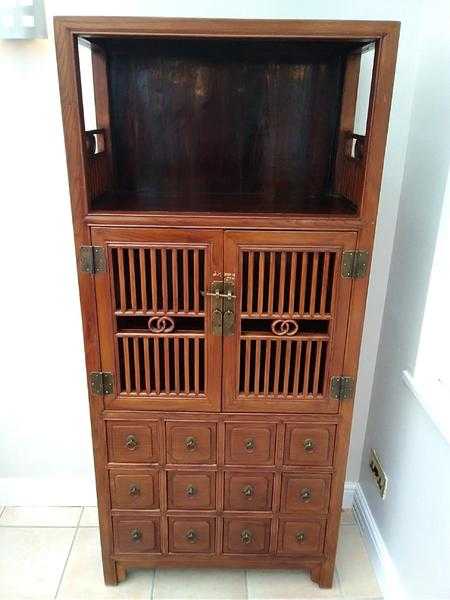 Chinese cabinet