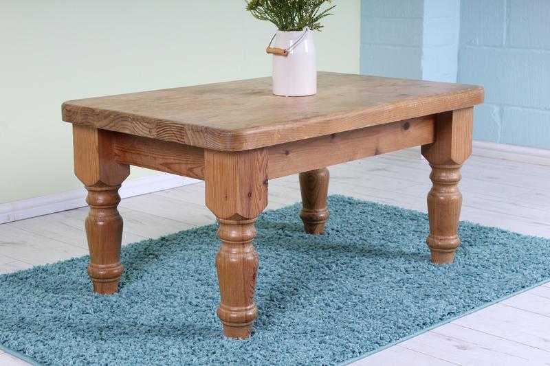 CHUNKY HEAVY SOLID PINE COFFEE TABLE - CAN COURIER