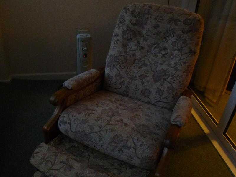 CINTIQUE RECLINER CHAIR