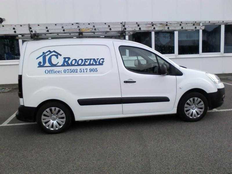 Citroen Berlingo 2015. 7000 miles.top of the range.9 months old.