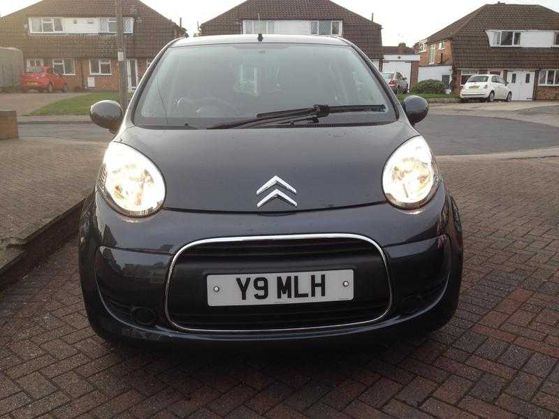 Citroen C1 vtr 10 reg 5 door Full Citroen Dealer History 2 lady owners looksdrives superb