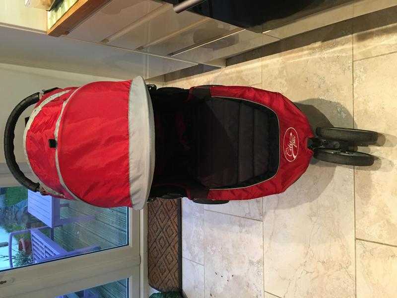 City mini jogger buggy in excellent condition with foot muff