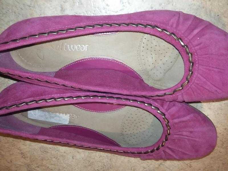 Clarks ladies cerise shoes