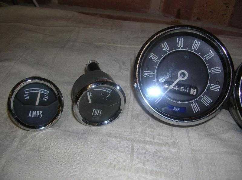 CLASSIC CAR SPEEDOREV COUNTER ETC