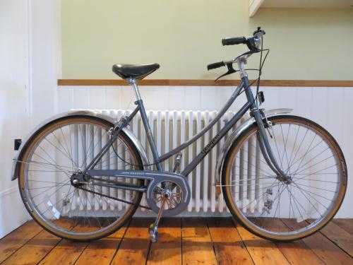 CLASSIC PEUGEOT LADIES TOWN BIKE