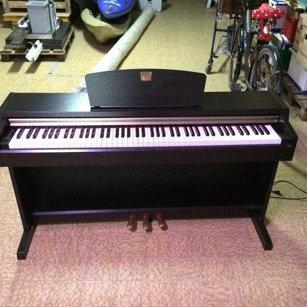 Clavinova CLP-220