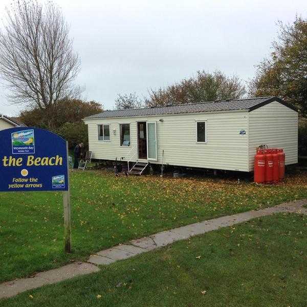 cleaner to  clean caravan weekly and change sheets local caravan site weekly2 hrs